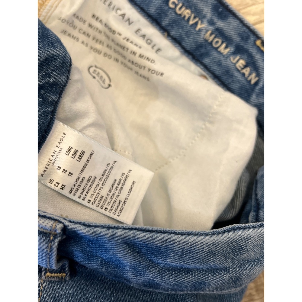 American Eagle‎ Curvy Mom Jean Women Size 18 Distressed Blue Denim